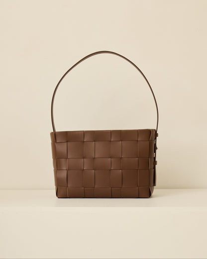 PLAIT -  Chocolate